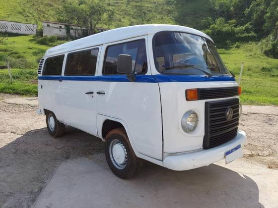 VOLKSWAGEN KOMBI 1.4 MI STD 8V FLEX 4P MANUAL